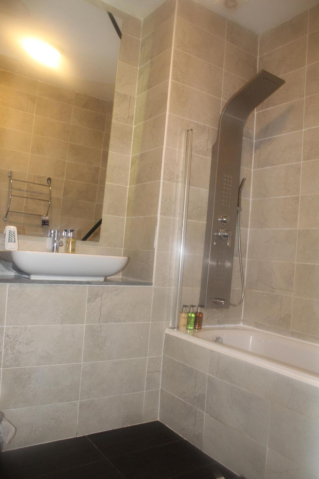 Flat 414 One Bedroom Apartment เบอร์มิงแฮม ภายนอก รูปภาพ